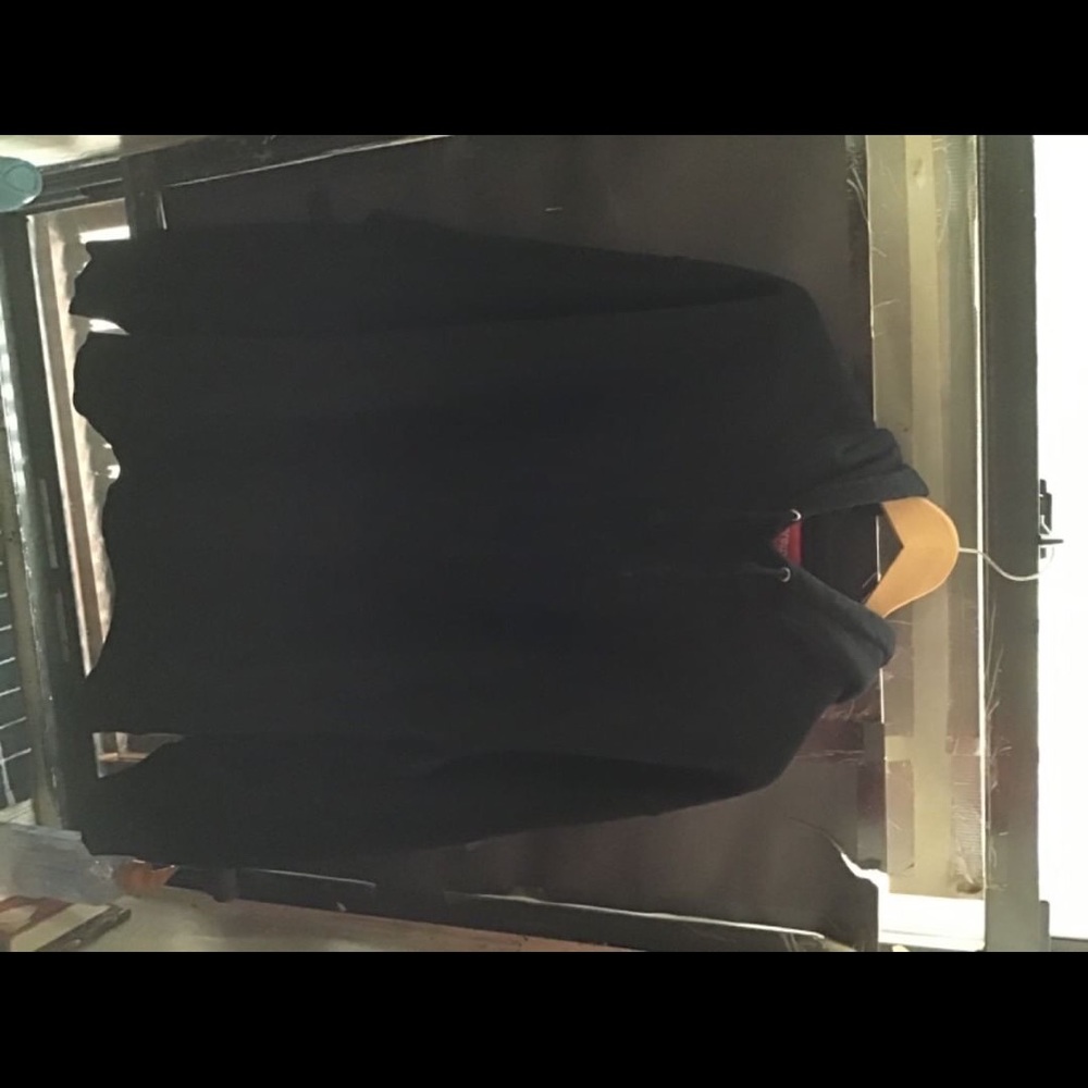 SUPREME SWEATER SIZE LARGE